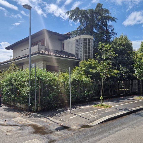 casa indipendente in vendita a Lodi