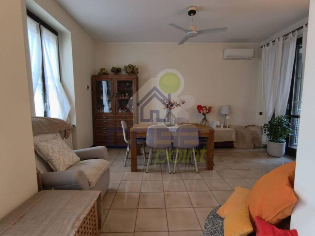 casa indipendente in vendita a Lodi in zona Fanfani