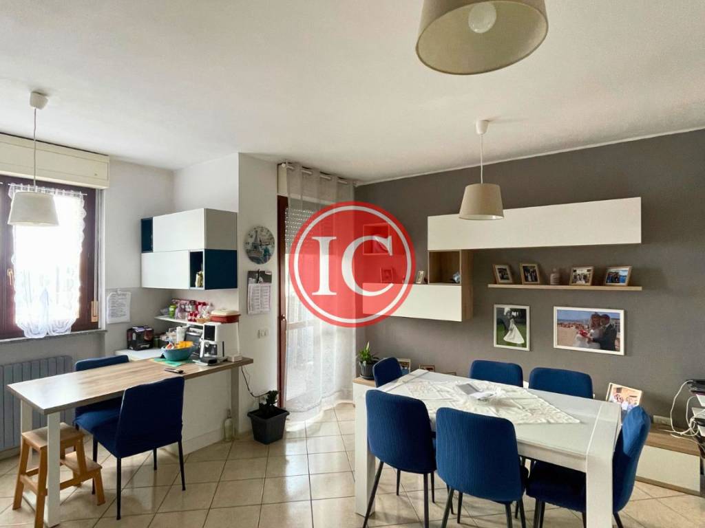 appartamento in vendita a Lodi in zona San Fereolo