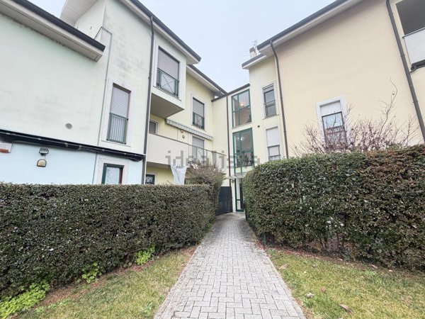 appartamento in vendita a Lodi in zona San Fereolo