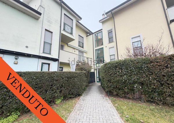 appartamento in vendita a Lodi in zona San Fereolo