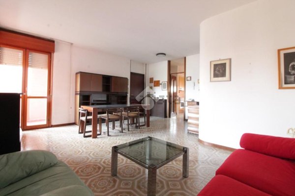 appartamento in vendita a Lodi in zona Piazza Albarola