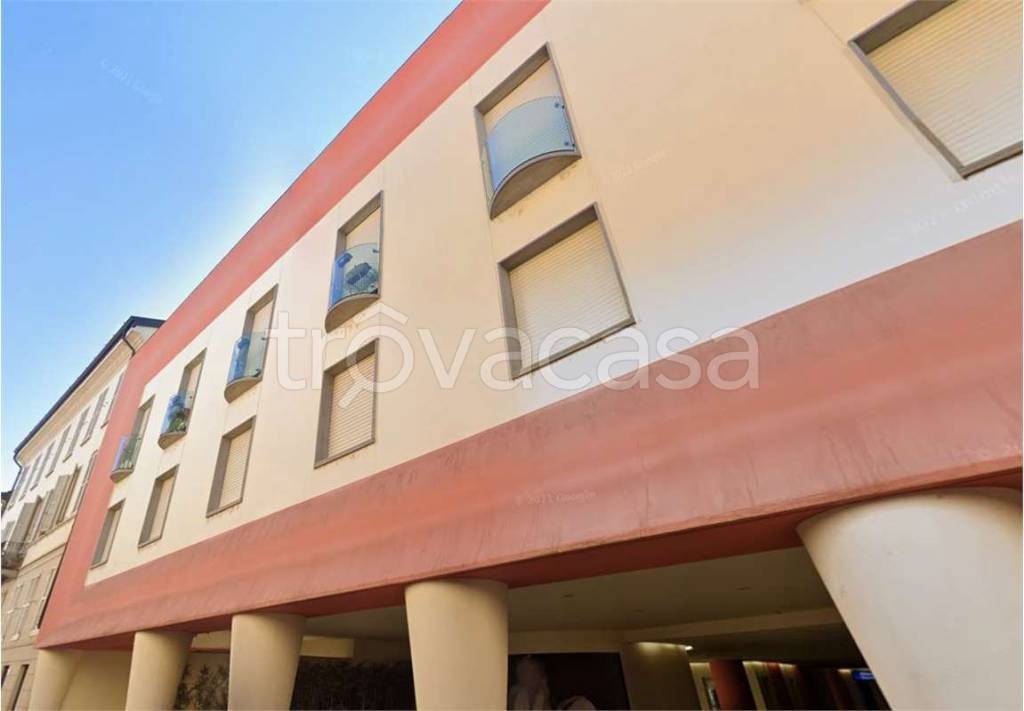 appartamento in vendita a Lodi in zona Centro Storico