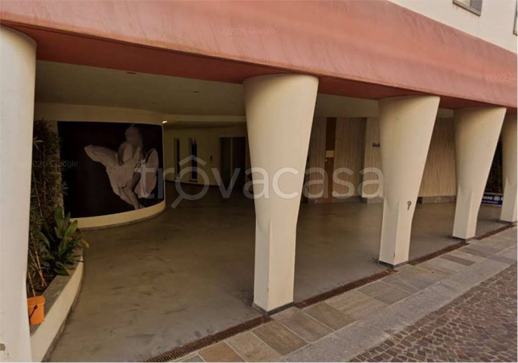 negozio in vendita a Lodi in zona Centro Storico