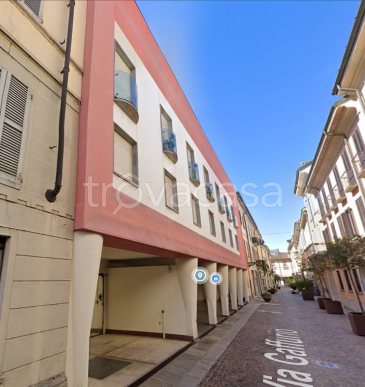 appartamento in vendita a Lodi in zona Centro Storico