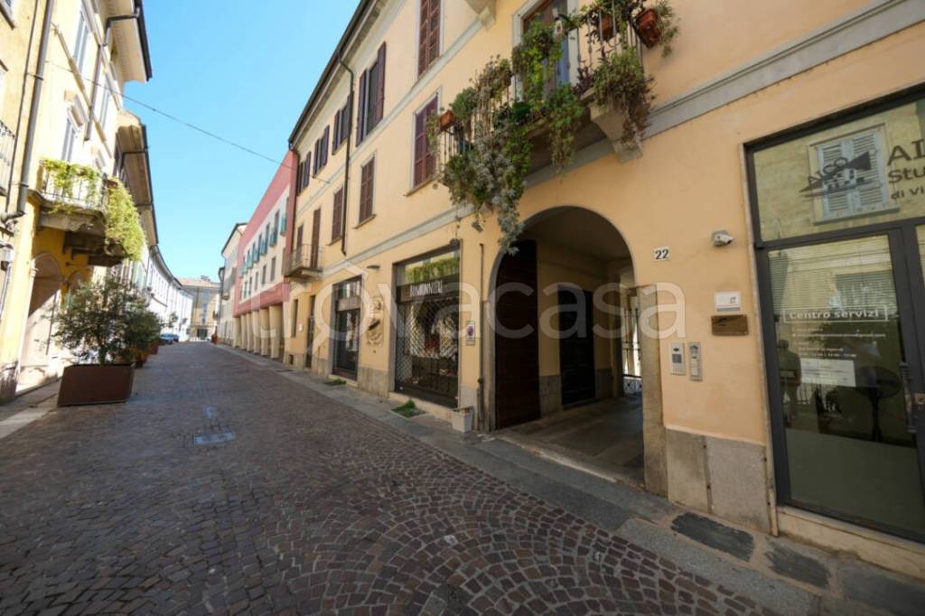 appartamento in vendita a Lodi in zona Centro Storico