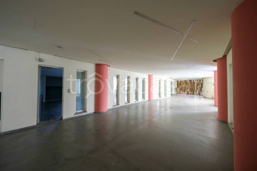 negozio in vendita a Lodi in zona Centro Storico