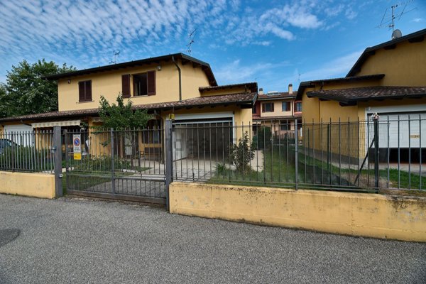 casa indipendente in vendita a Lodi