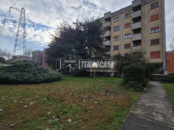 appartamento in vendita a Lodi in zona Viale Pavia