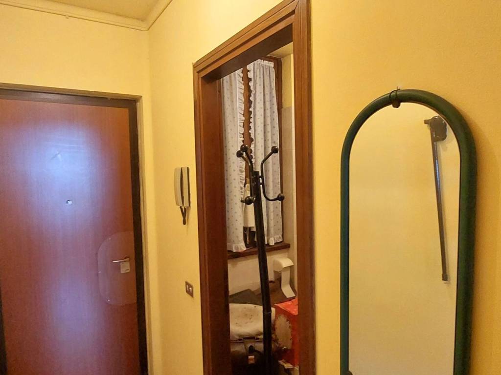 appartamento in vendita a Lodi in zona Martinetta