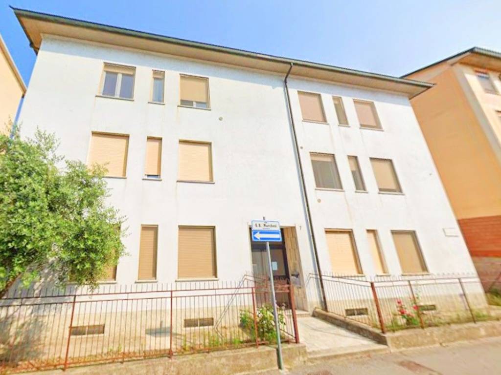 appartamento in vendita a Lodi in zona San Bernardo