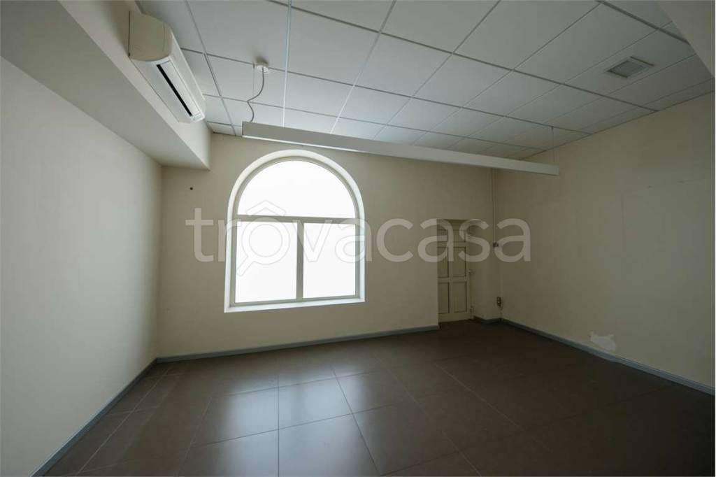 ufficio in vendita a Lodi in zona Centro Storico