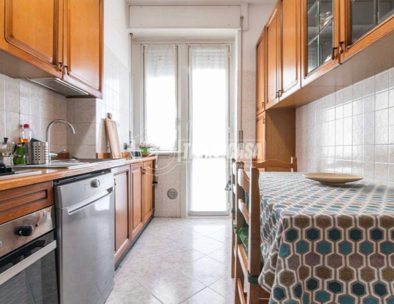 appartamento in vendita a Lodi in zona Fanfani