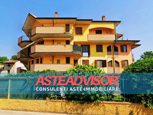 appartamento in vendita a Lodi in zona Riolo