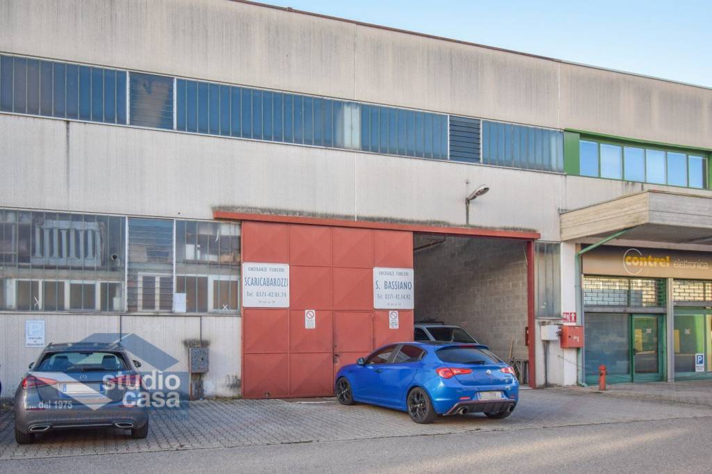 locale commerciale in vendita a Lodi in zona San Fereolo