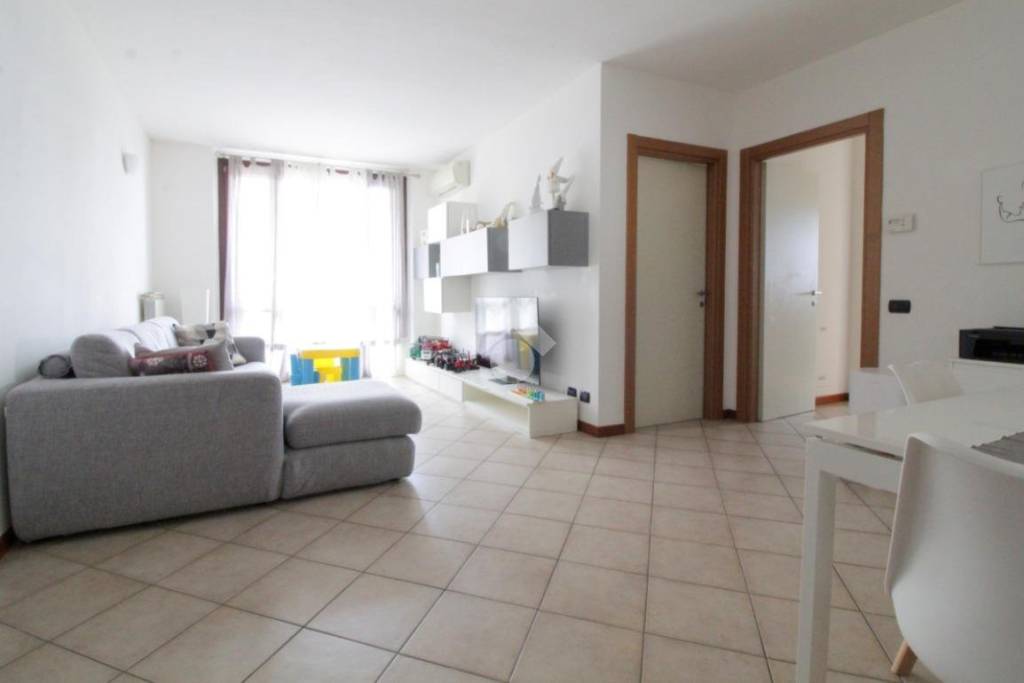 appartamento in vendita a Lodi in zona San Bernardo