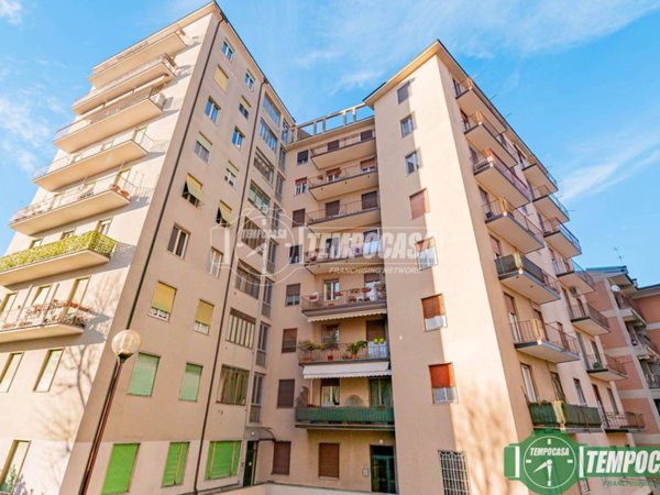 appartamento in vendita a Lodi in zona Fanfani