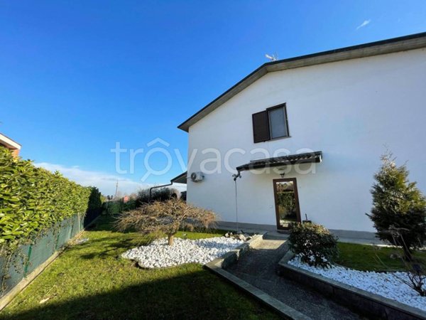 casa indipendente in vendita a Lodi in zona San Grato