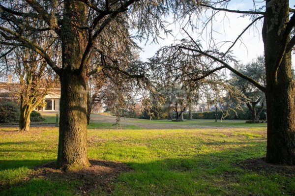 casa indipendente in vendita a Lodi in zona San Fereolo