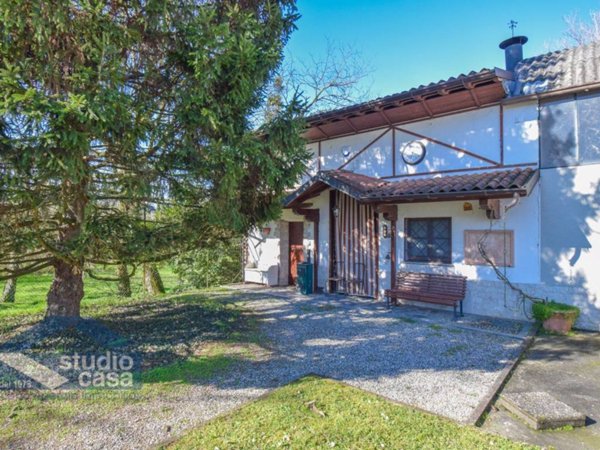 locale commerciale in vendita a Lodi in zona San Grato