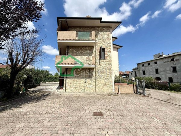 casa indipendente in vendita a Lodi in zona Fanfani