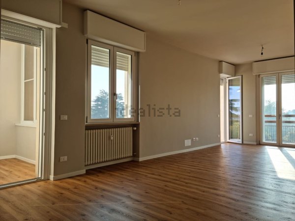 appartamento in vendita a Lodi in zona Viale Italia