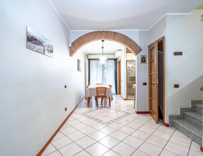 casa indipendente in vendita a Lodi in zona Paderno