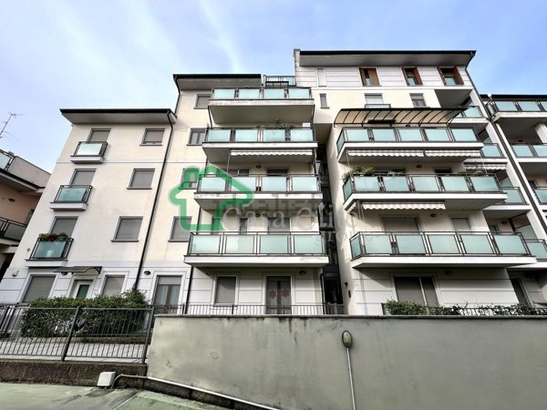 appartamento in vendita a Lodi in zona Fanfani