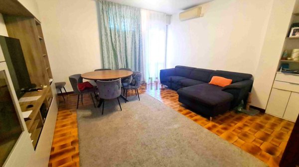 appartamento in vendita a Lodi in zona Viale Italia