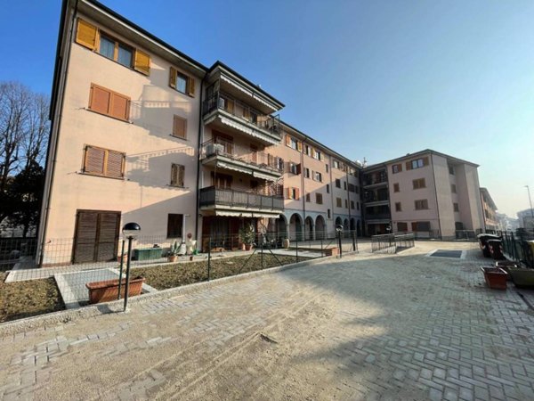 appartamento in vendita a Lodi in zona Città Bassa