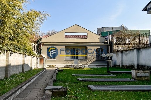 casa indipendente in vendita a Lodi in zona Fanfani