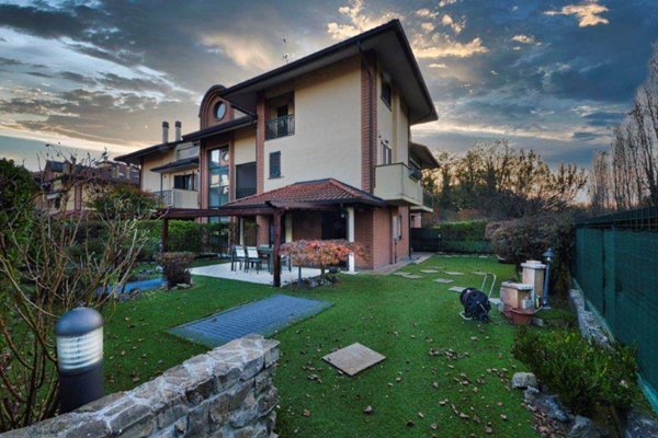 appartamento in vendita a Lodi in zona Paderno