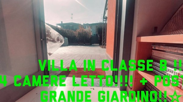 casa indipendente in vendita a Lodi in zona Centro Storico