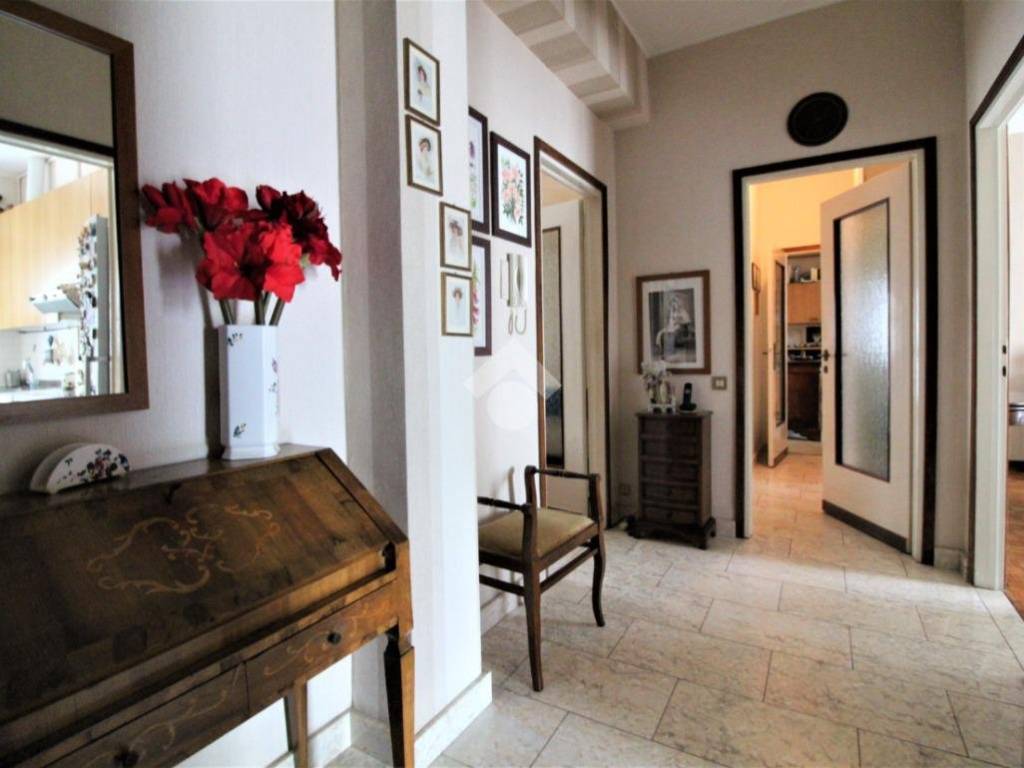 appartamento in vendita a Lodi in zona Fanfani