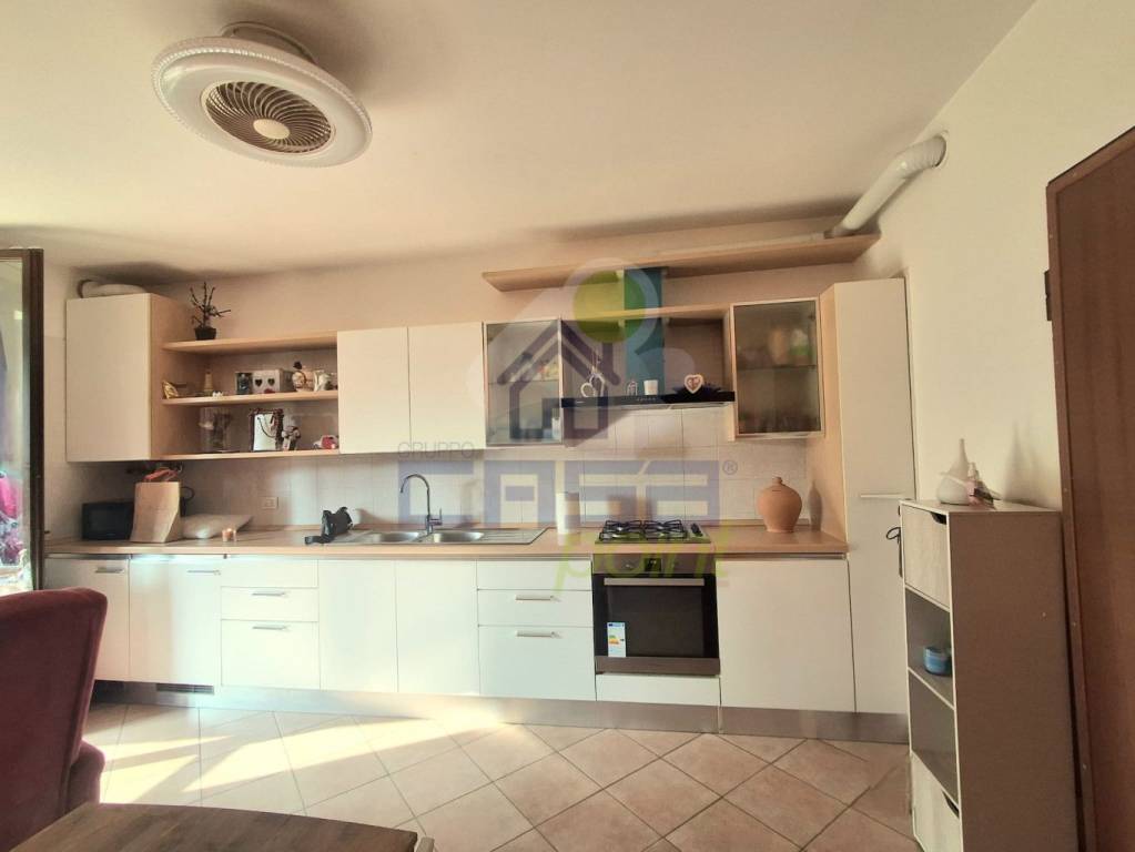 appartamento in vendita a Lodi in zona Olmo