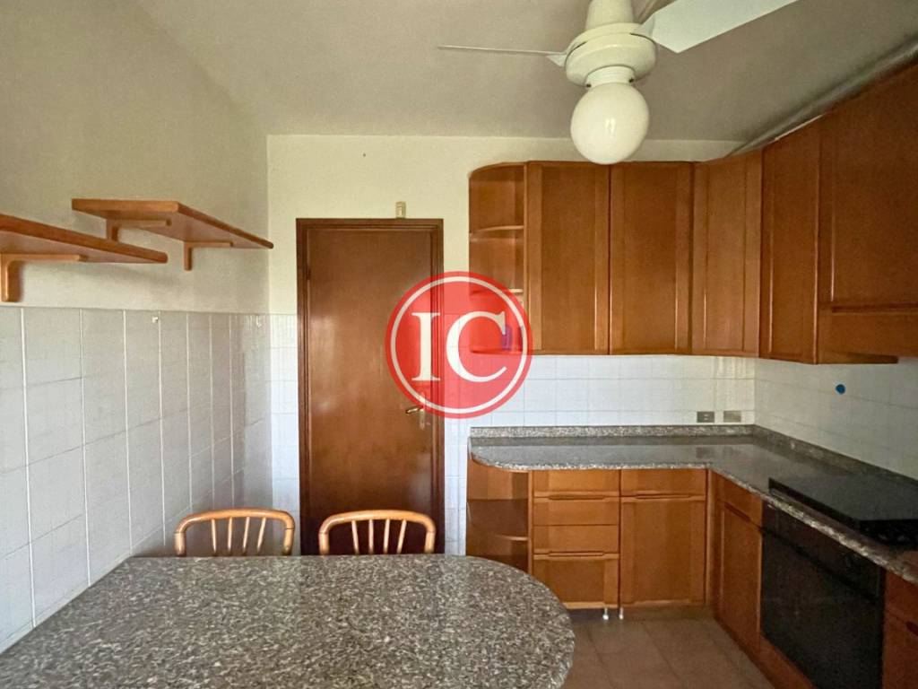 appartamento in vendita a Lodi in zona Fanfani