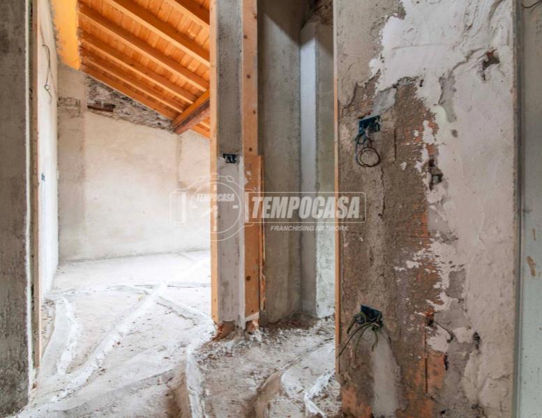 attico in vendita a Lodi in zona Paderno