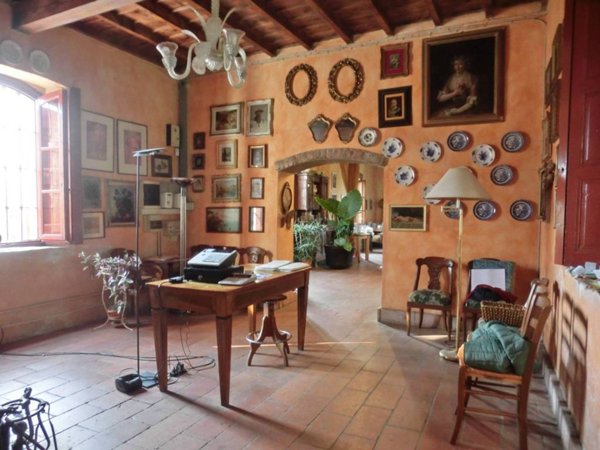 intera palazzina in vendita a Lodi in zona Fanfani