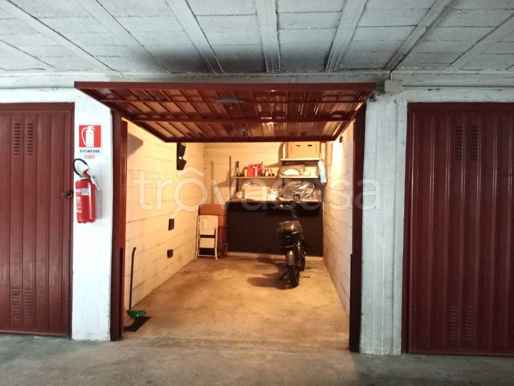 casa indipendente in vendita a Lodi in zona Piazza Albarola
