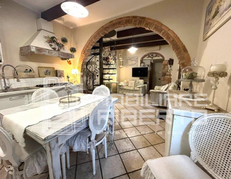 casa indipendente in vendita a Lodi in zona Paderno