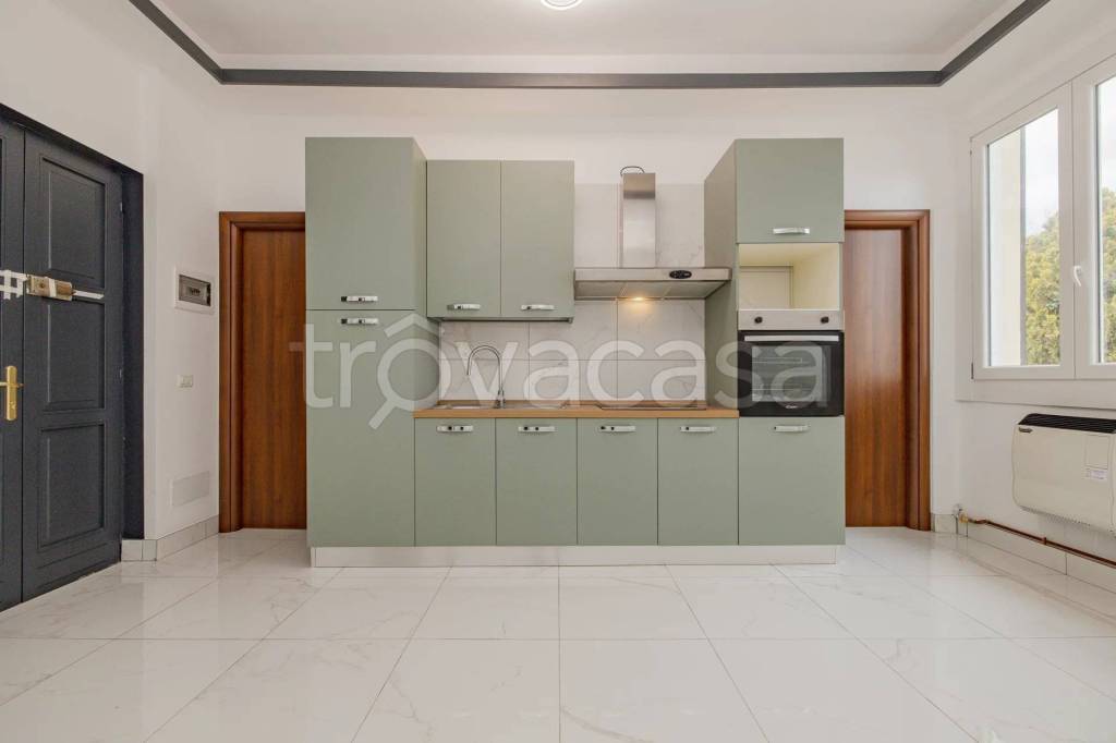 appartamento in vendita a Lodi in zona Viale Pavia