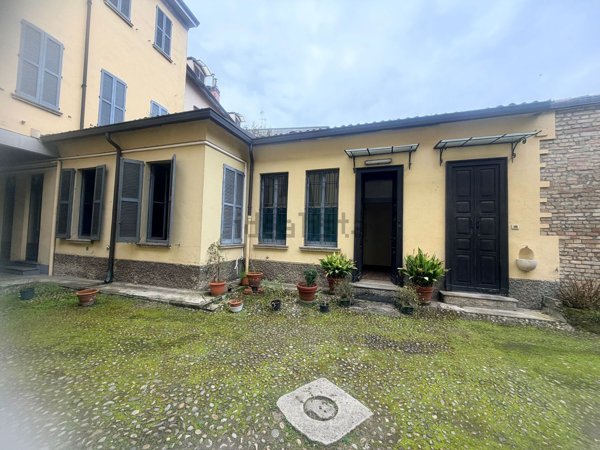 appartamento in vendita a Lodi in zona Centro Storico