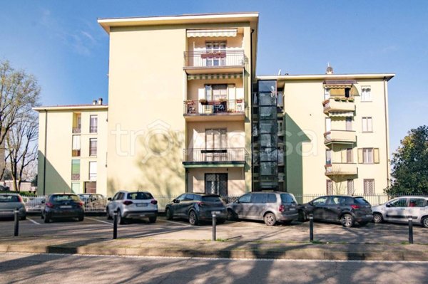 appartamento in vendita a Lodi in zona Fanfani
