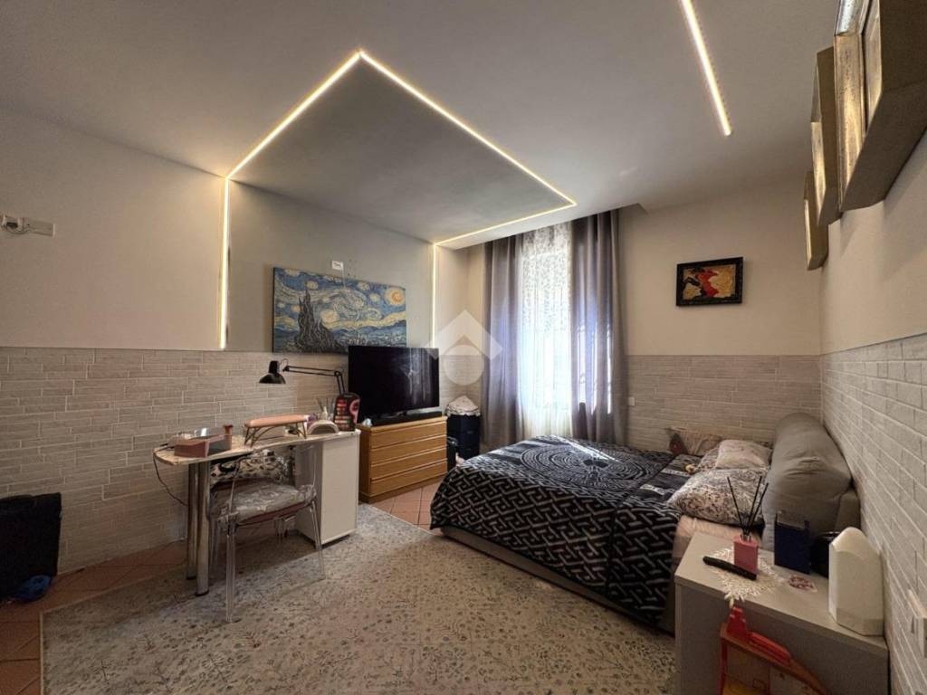 appartamento in vendita a Lodi in zona Città Bassa