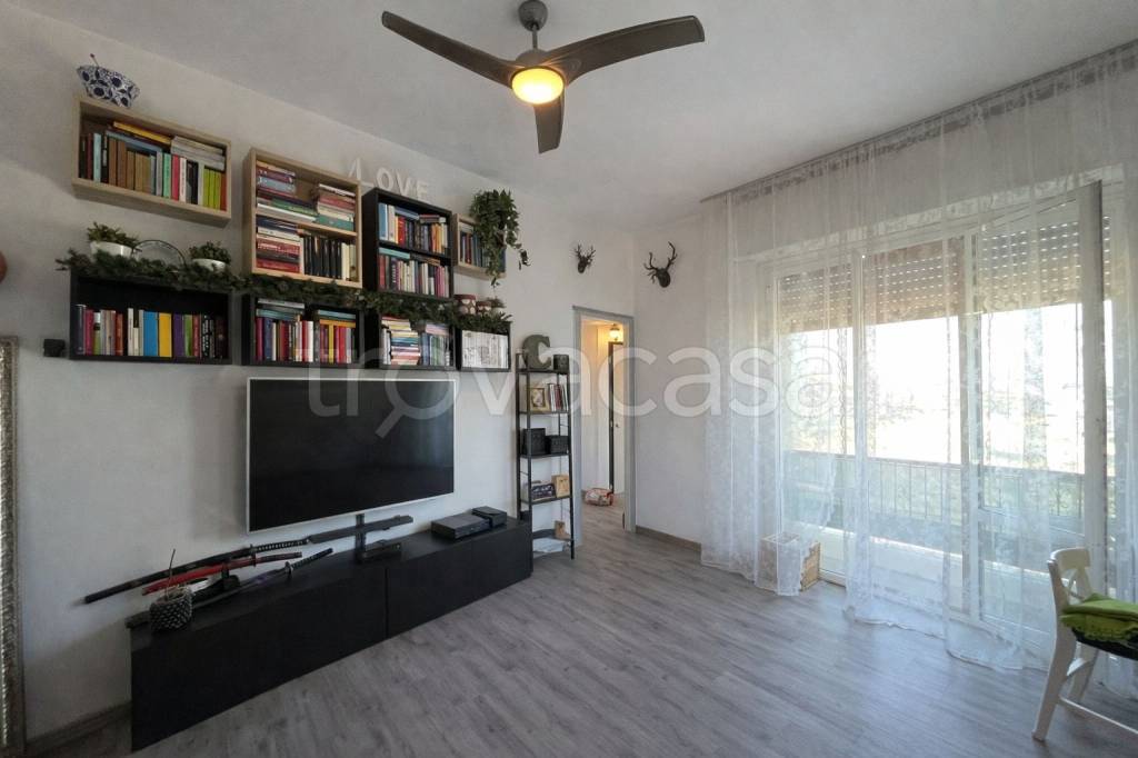 appartamento in vendita a Lodi in zona Fanfani