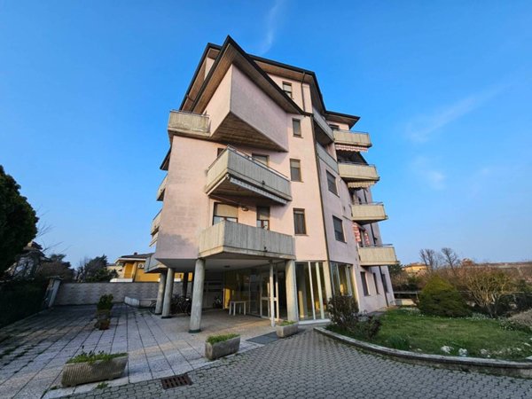 appartamento in vendita a Lodi in zona Olmo