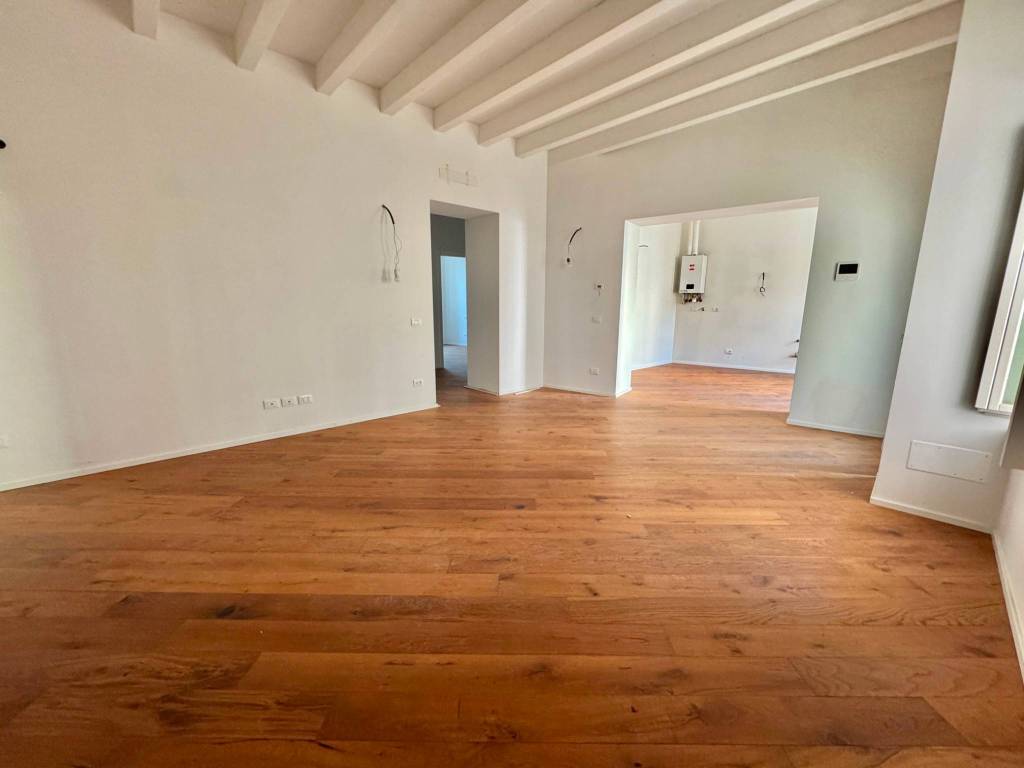 appartamento in vendita a Lodi in zona Centro Storico