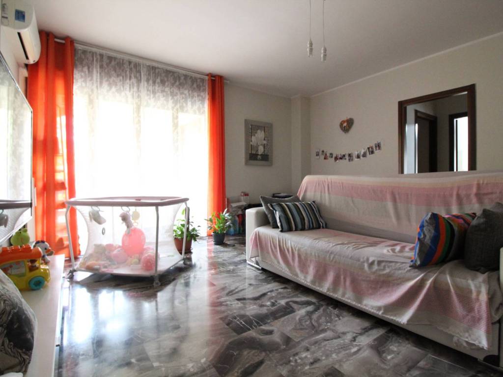 appartamento in vendita a Lodi in zona Piazza Albarola