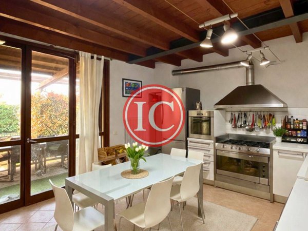 casa indipendente in vendita a Lodi