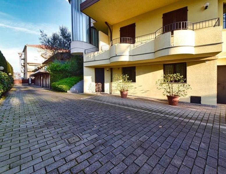 casa indipendente in vendita a Lodi in zona Paderno